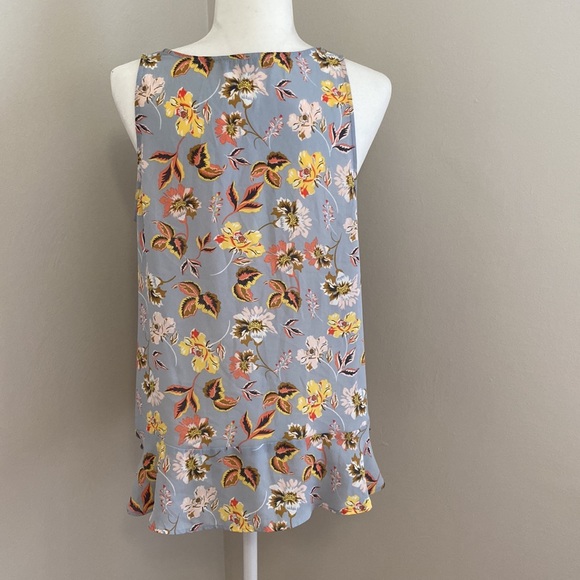 Loft Ruffle Hem Tank - Picture 7 of 9